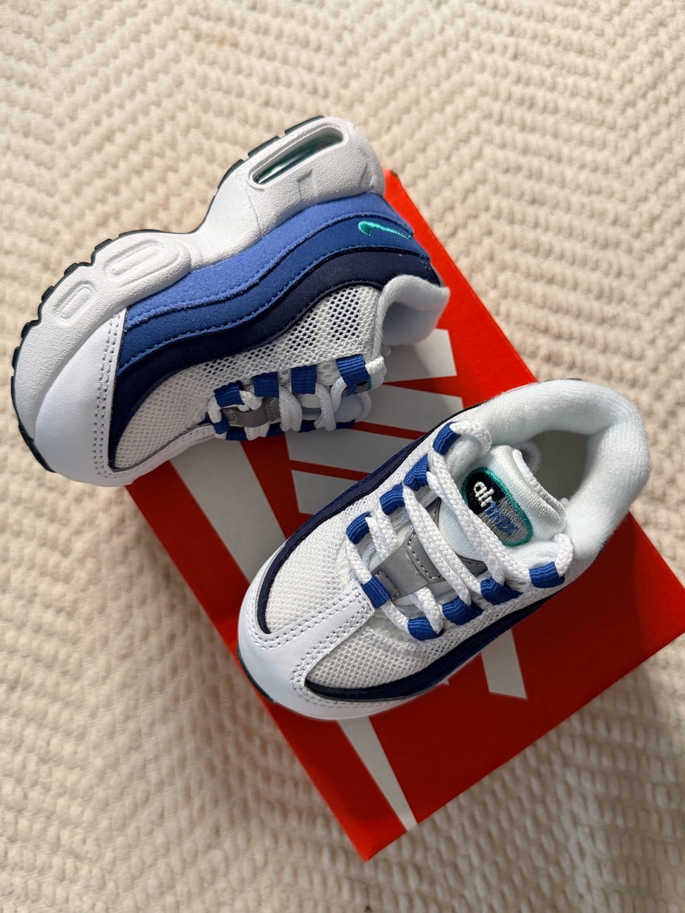 🤍New Nike Air Max 95 PRM sneakers 🤍
